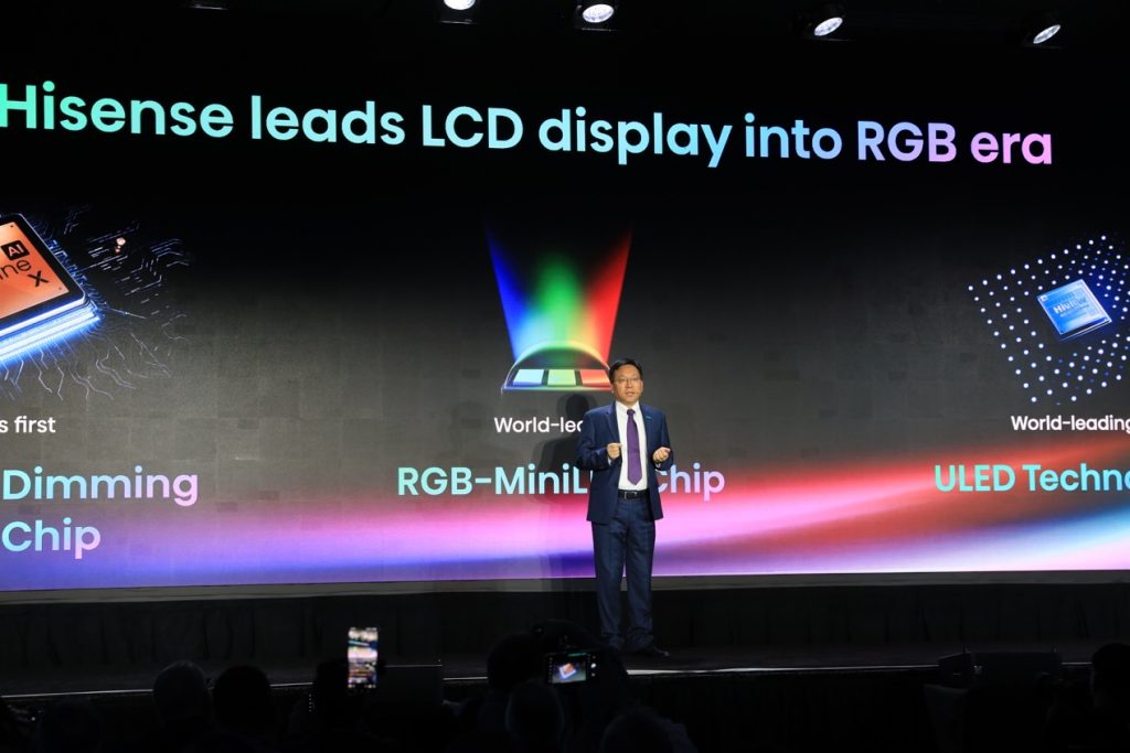 海信发布全球首台116英寸RGB-Mini LED电视，色彩表现超越QD-OLED